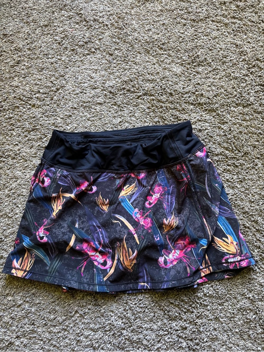 Lululemon tropical skirt, clothes